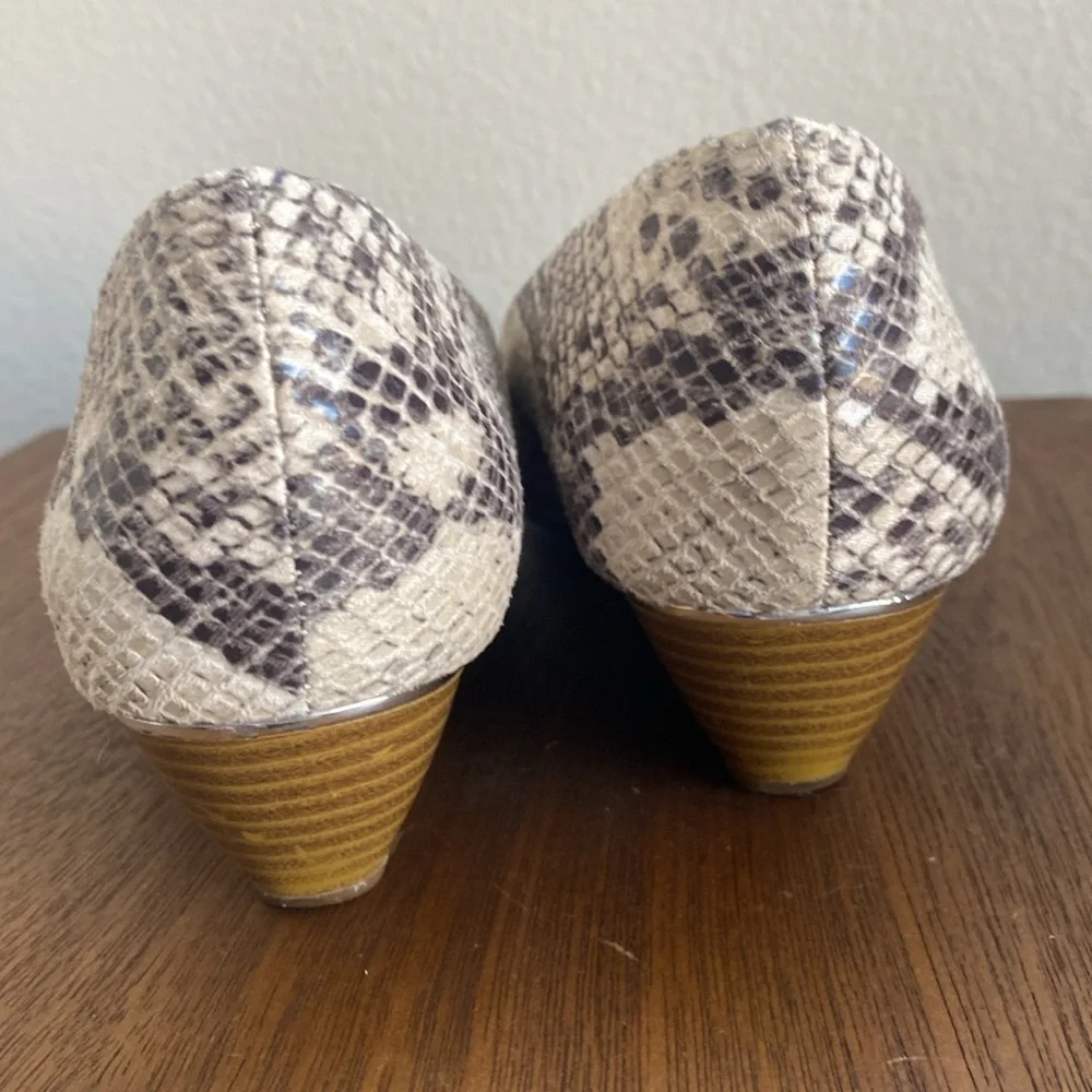 Alfani Step n Flex Snakeskin Open-toed Small Wedge Heel, Women’s 7M